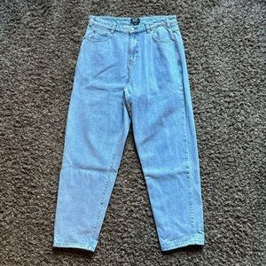 Mens CCS Baggy Taper Denim Jeans. Light wash. Size 32/32.